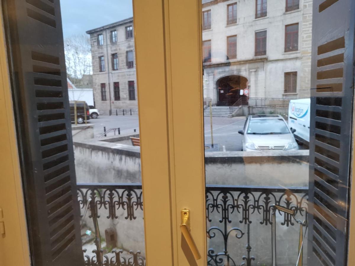 Saint-Chamond Aparthotel Exterior photo